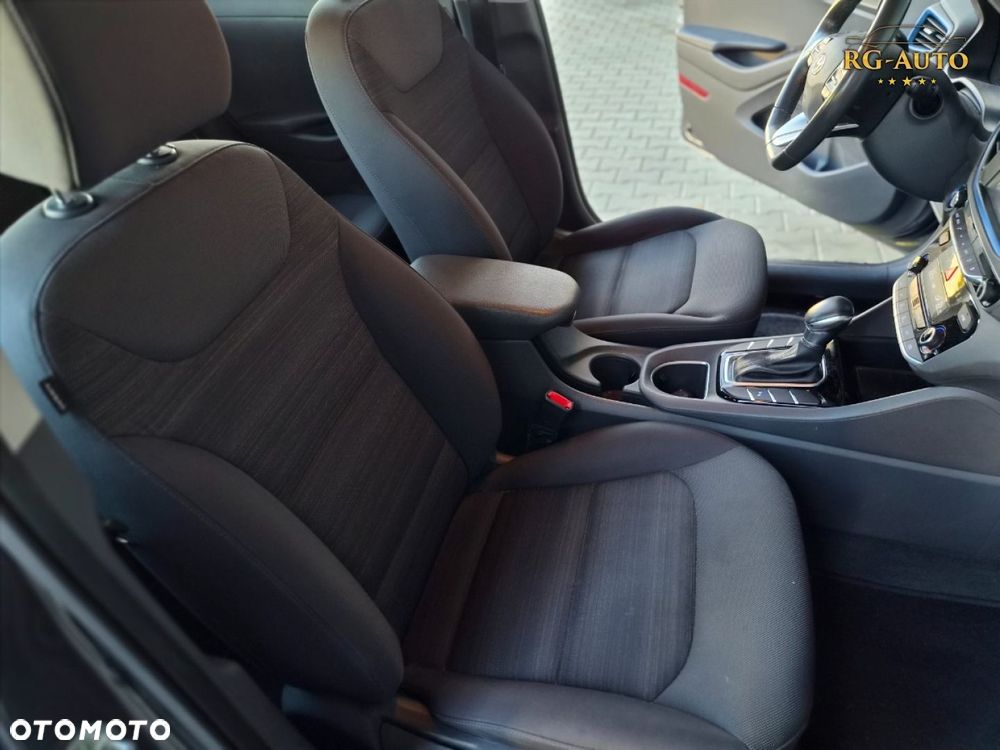 Hyundai IONIQ - 21