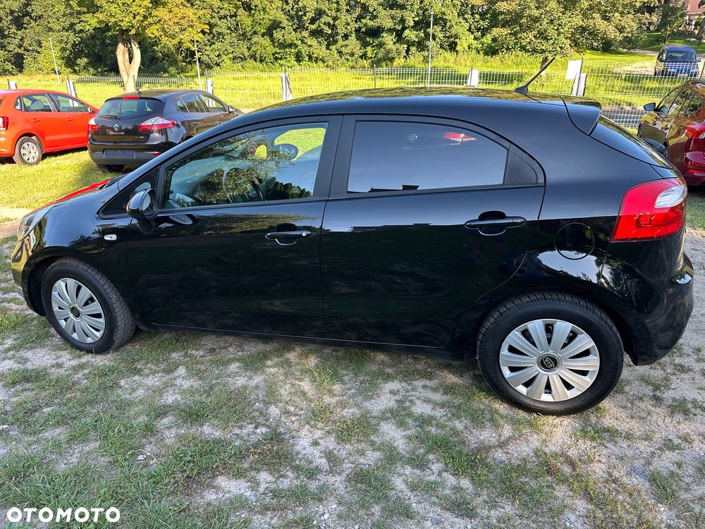 Kia Rio 1.4 Fifa World Cup Edition - 13