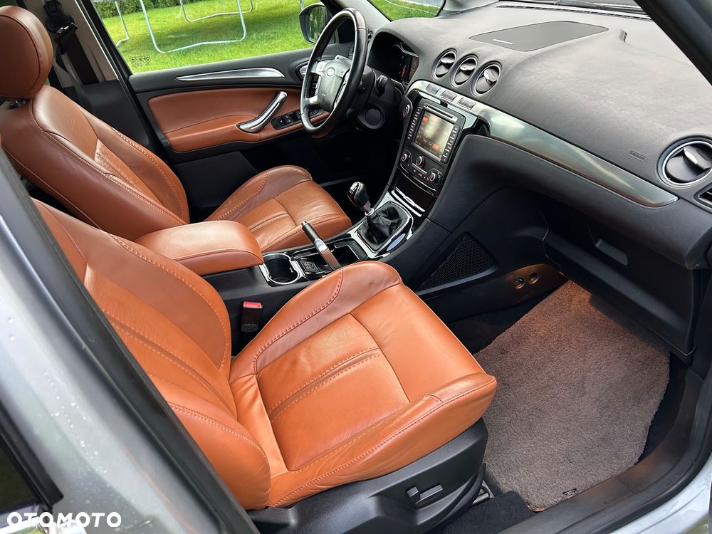 Ford Galaxy - 21