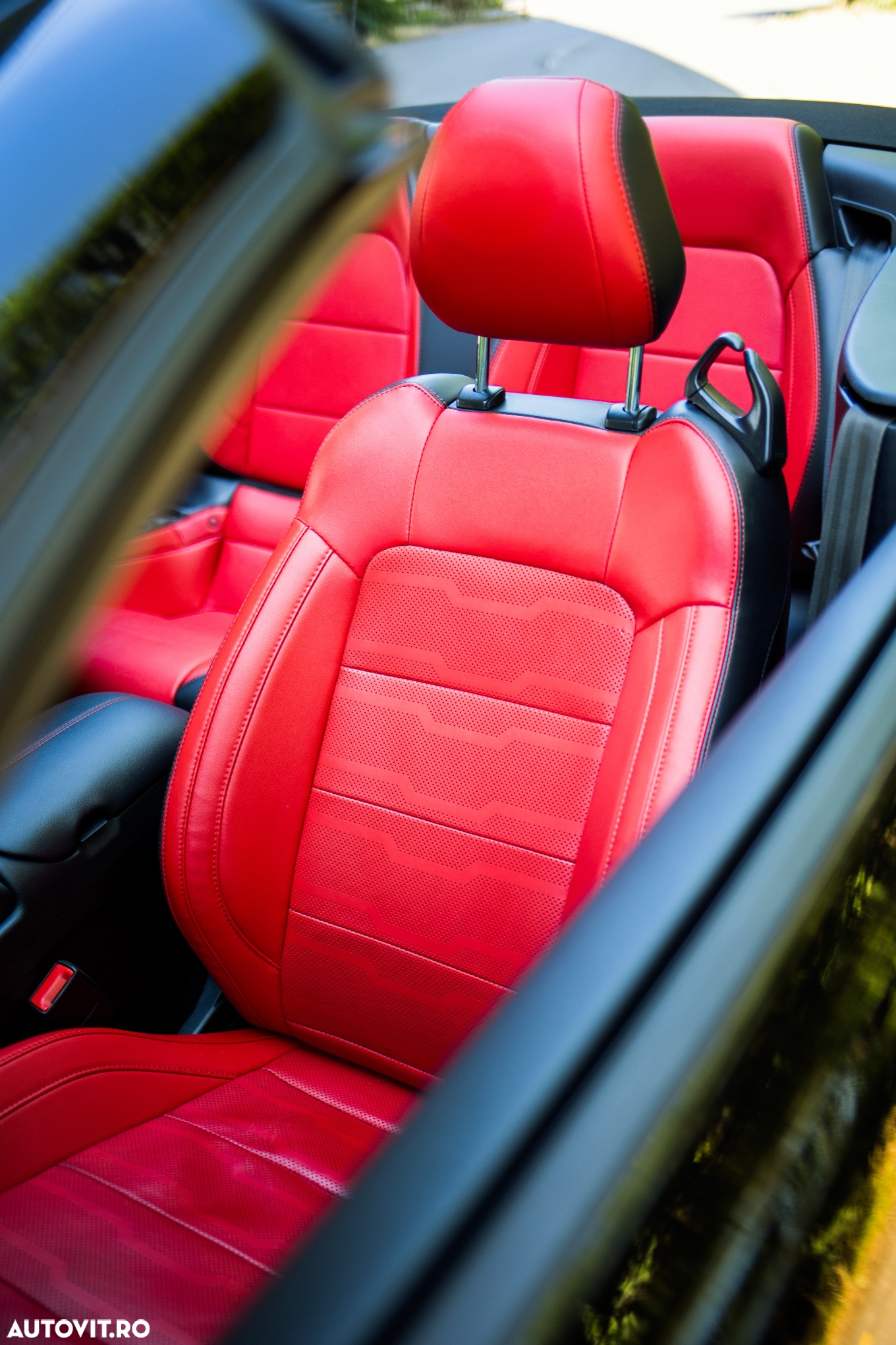 Ford Mustang Cabrio 2.3 Eco Boost - 18