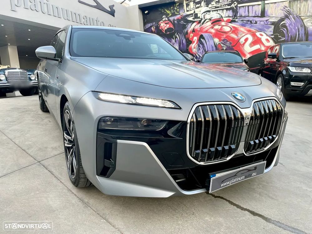BMW 740 d xDrive Pack Desportivo M - 41