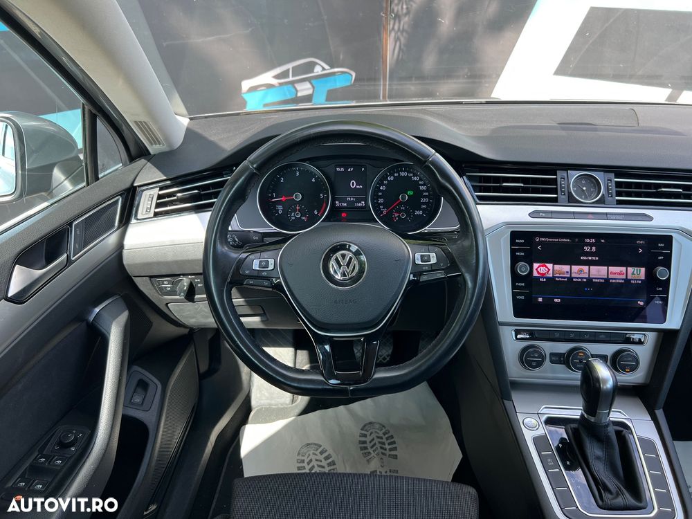 Volkswagen Passat Variant 1.6 TDI (BlueMotion Technology) DSG Comfortline - 8
