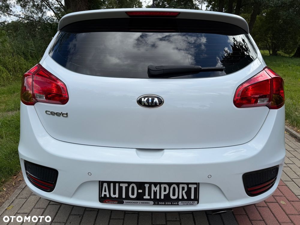 Kia Ceed 1.4 CVVT Dream Team Edition - 4