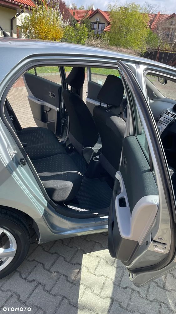 Toyota Yaris 1.3 Luna A/C - 9