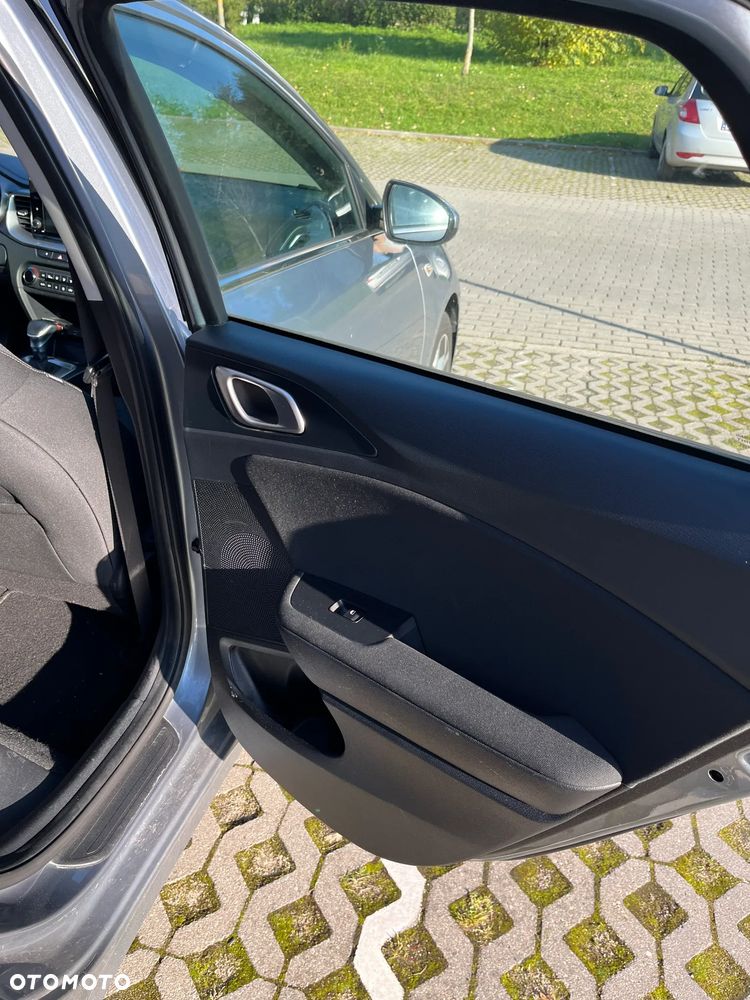 Kia Ceed - 17