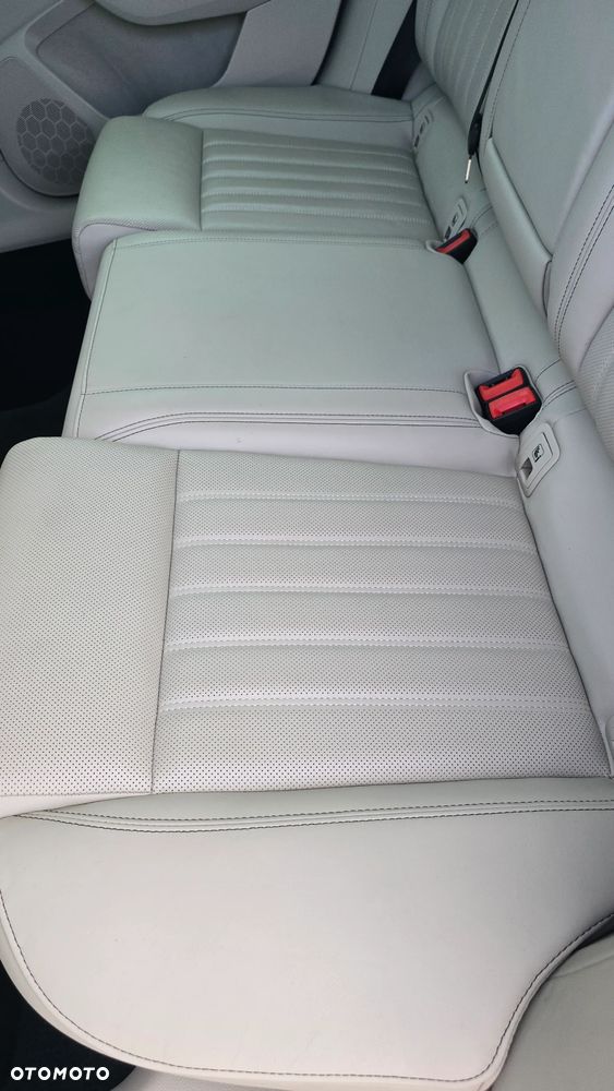 Skoda Superb 2.0 TDI SCR 4x4 L&K DSG - 18
