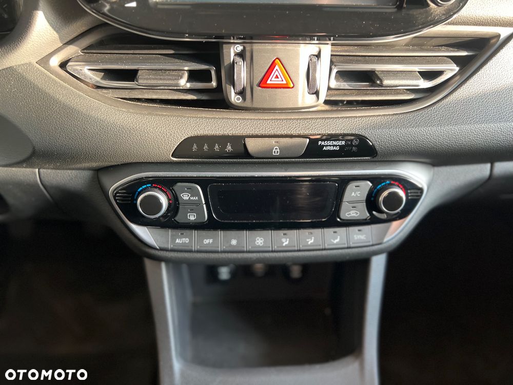 Skoda Octavia 2.0 TDI SCR Ambition DSG - 17