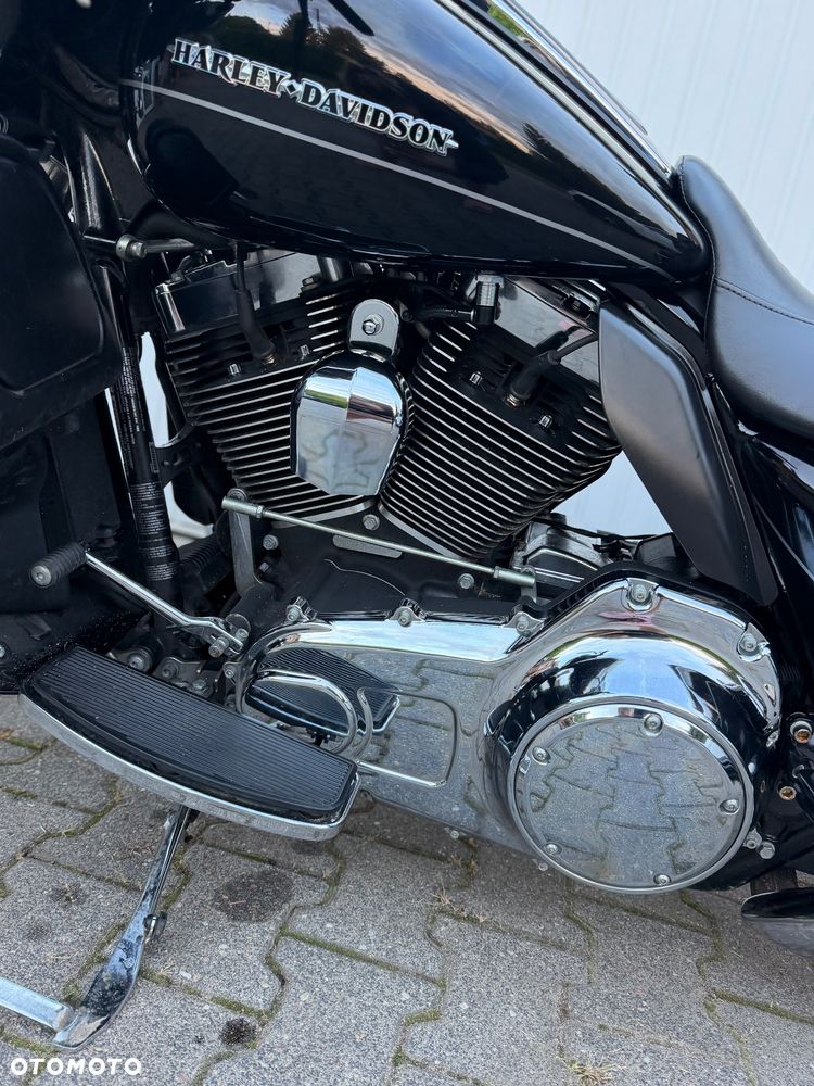 Harley-Davidson Touring Electra Glide - 18