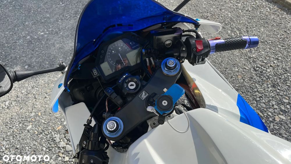 Honda CBR - 6
