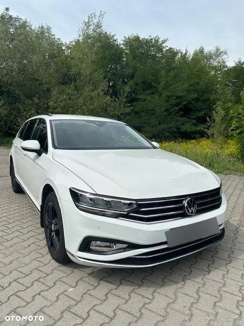 Volkswagen Passat - 2