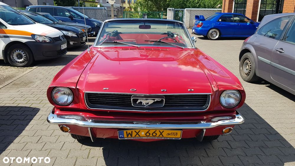 Ford Mustang - 1