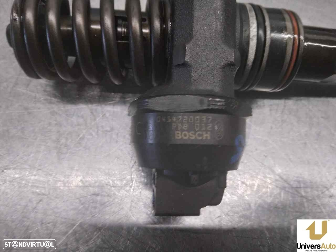 INJETOR VOLKSWAGEN GOLF IV 2002 -038130073AJ - 4