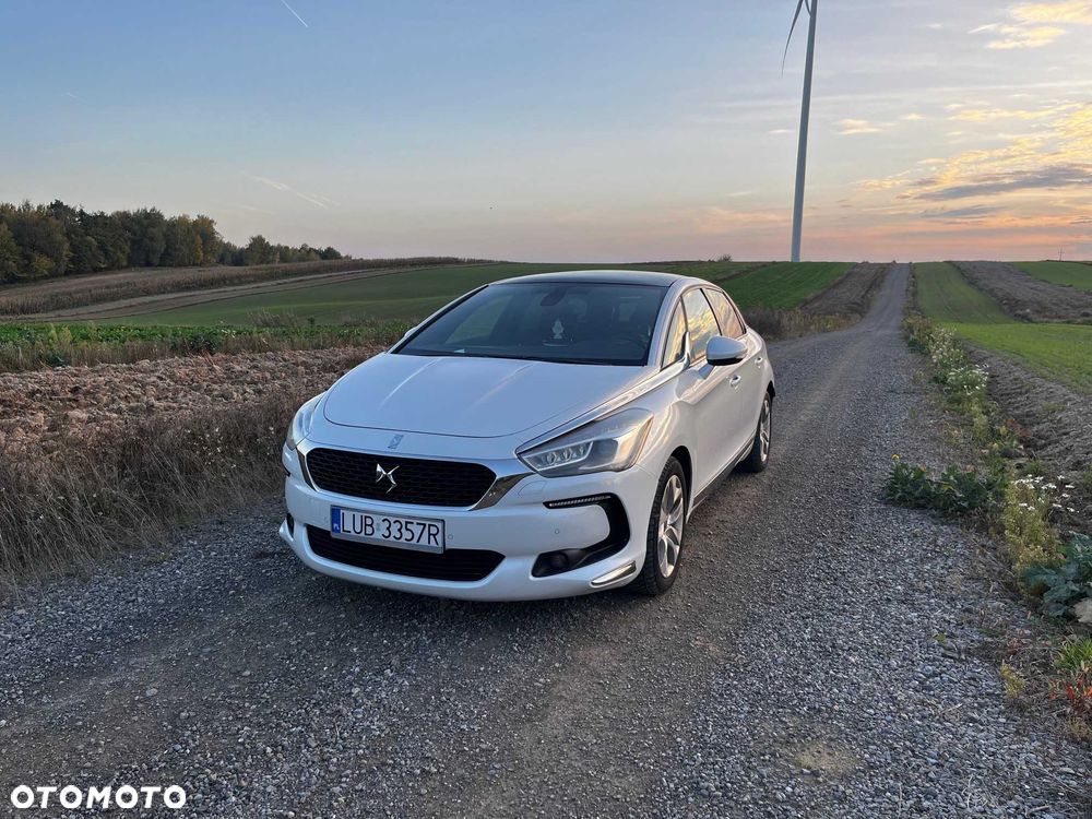 DS Automobiles DS 5
