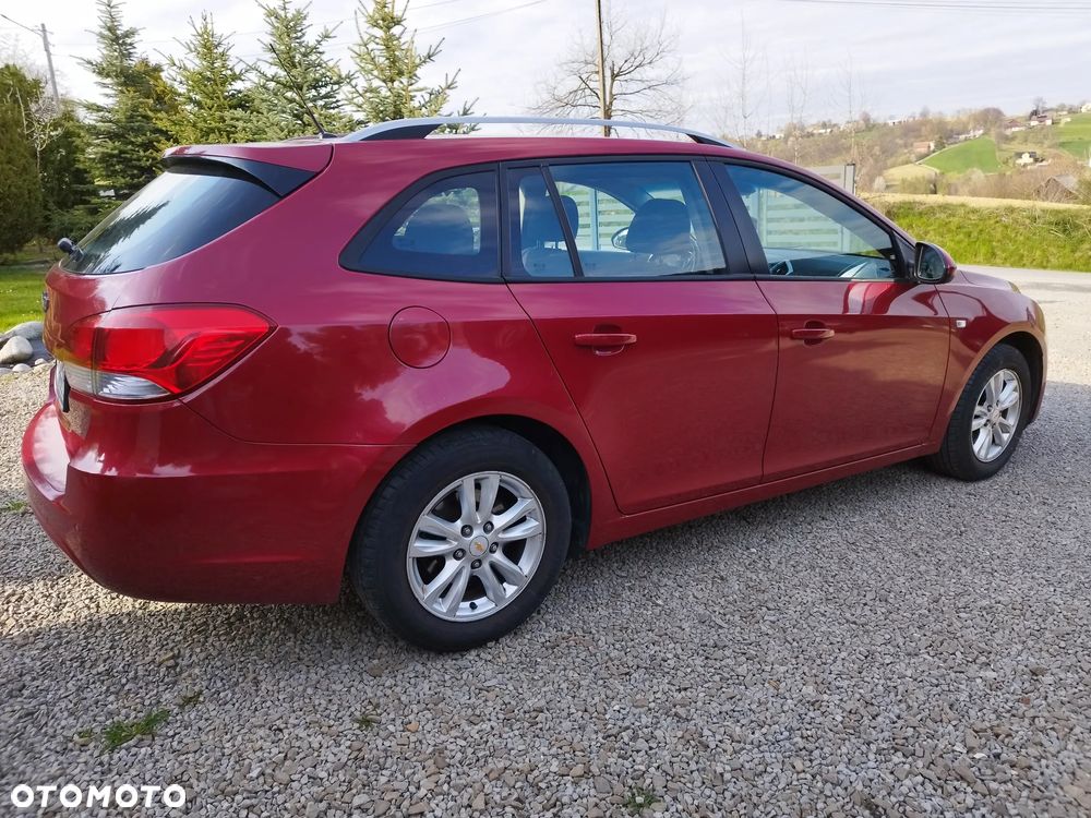 Chevrolet Cruze 1.7 LT - 8
