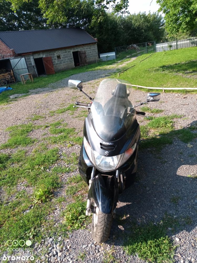 Suzuki Burgman - 4