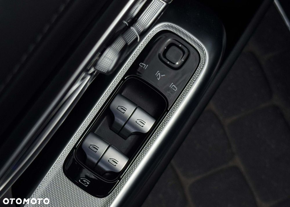 Mercedes-Benz Klasa E 220 d mHEV 4-Matic Exclusive 9G-Tronic - 18
