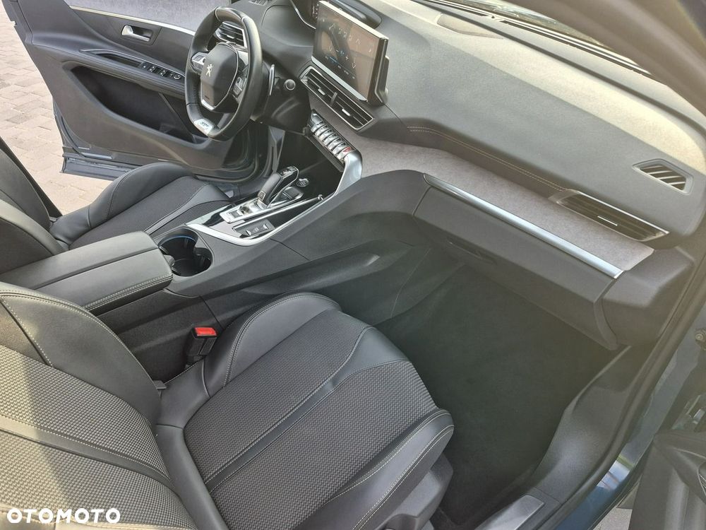 Peugeot 5008 - 13
