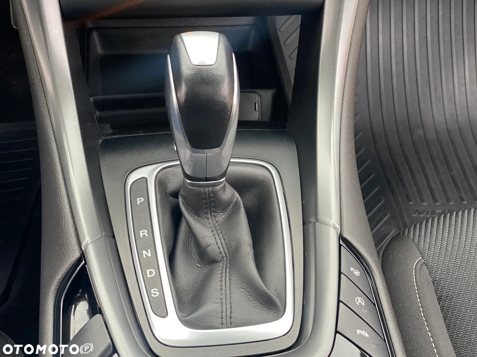 Ford Mondeo 1.5 EcoBoost Edition - 25