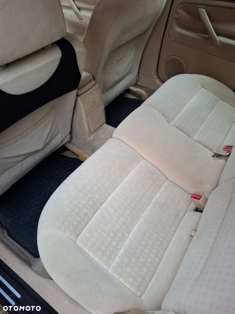 Volkswagen Passat - 6
