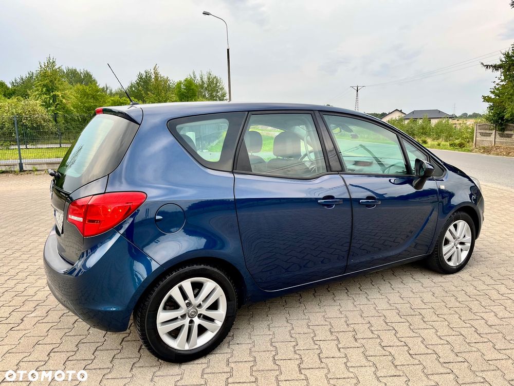 Opel Meriva - 8