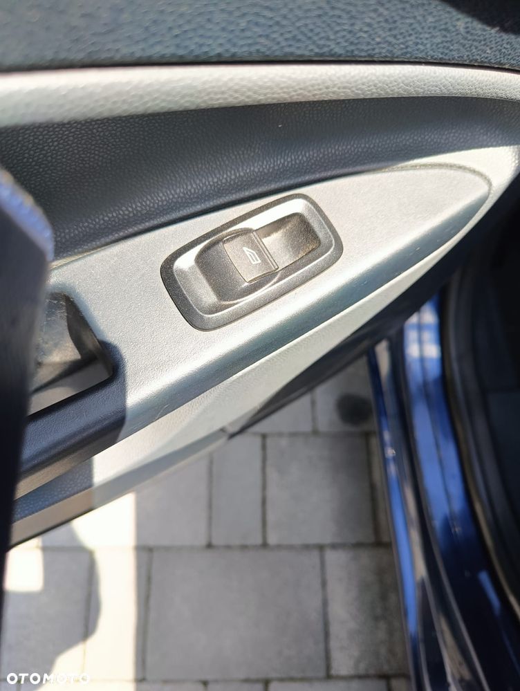 Ford Fiesta 1.6 Ti-VCT Titanium - 13