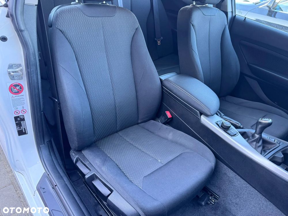 BMW Seria 1 118d - 14