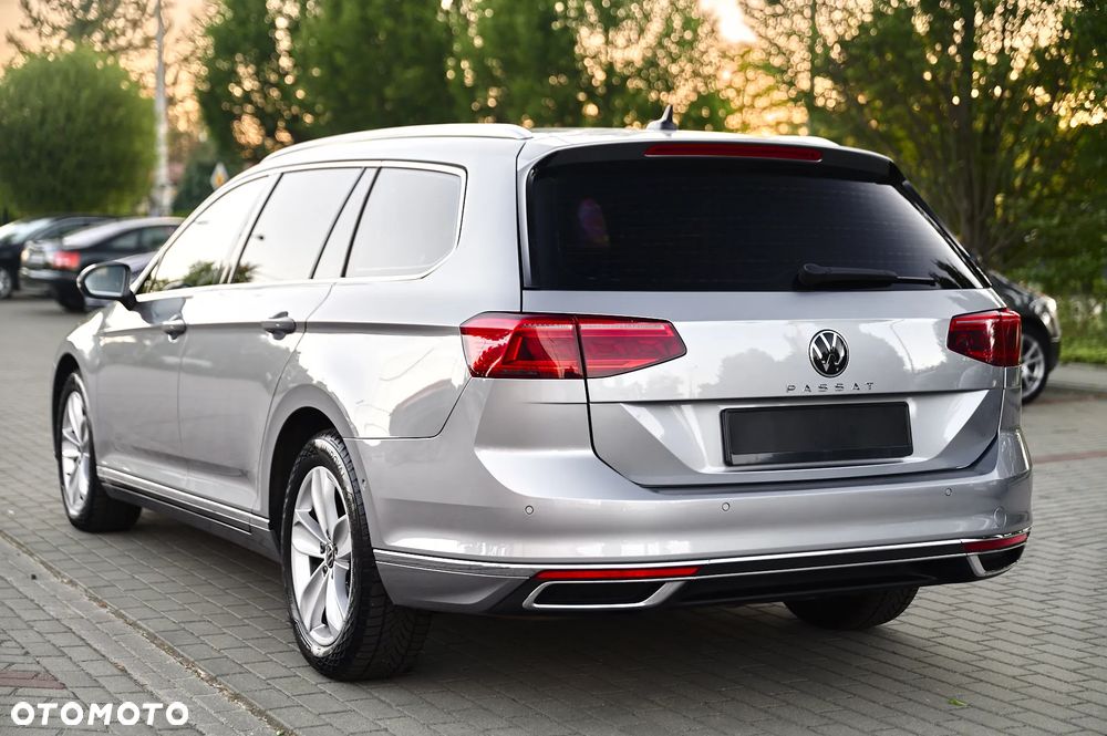 Volkswagen Passat - 9
