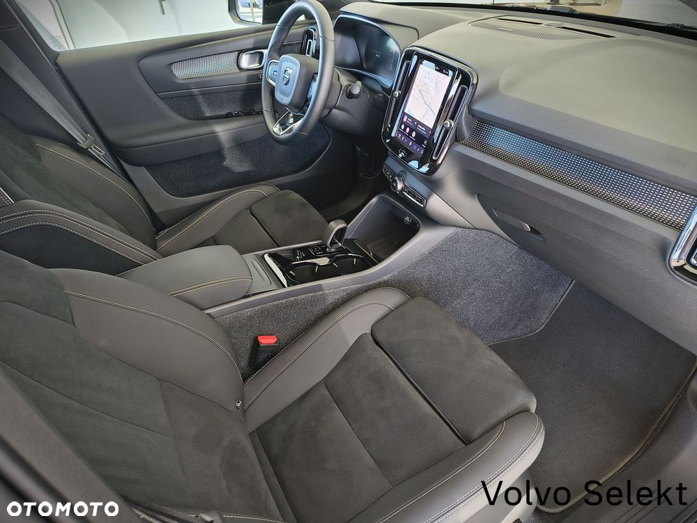 Volvo EC40 - 26
