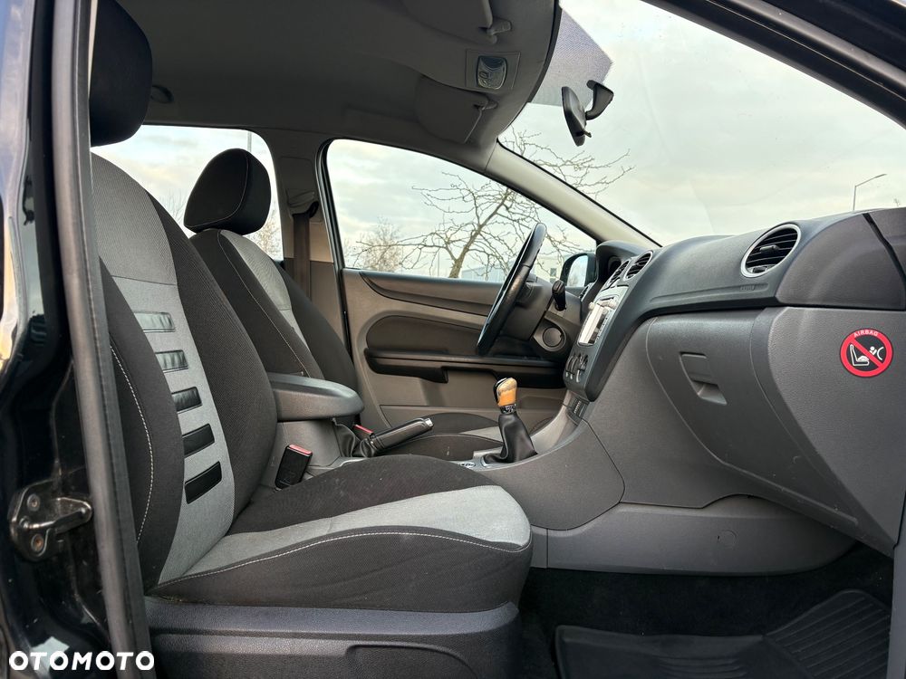 Ford Focus 1.8 Black Magic - 14