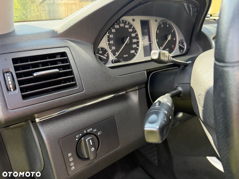 Mercedes-Benz Klasa B 200 Autotronic Special Edition - 13
