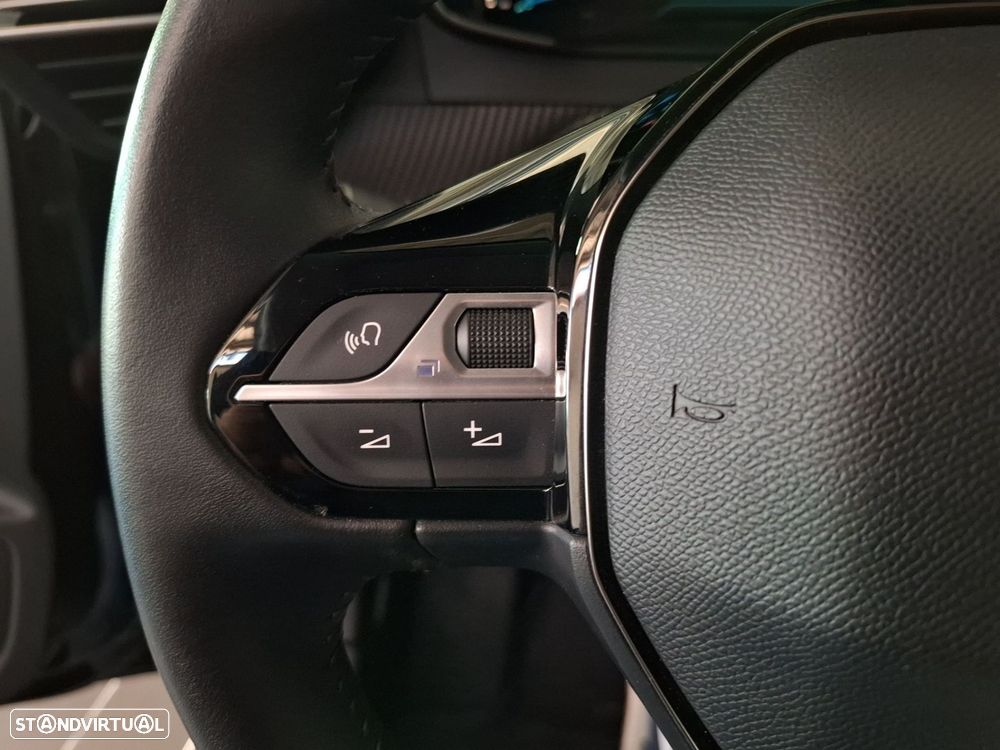Peugeot e-208 50 kWh Style — fotografia 13