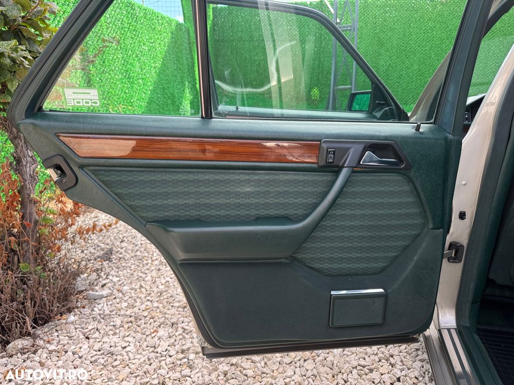 Mercedes-Benz E - 14