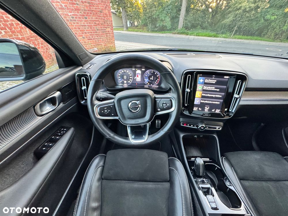 Volvo XC 40 T3 R-Design - 37