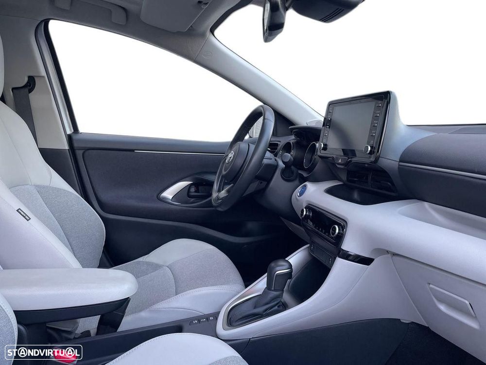 Toyota Yaris - 7
