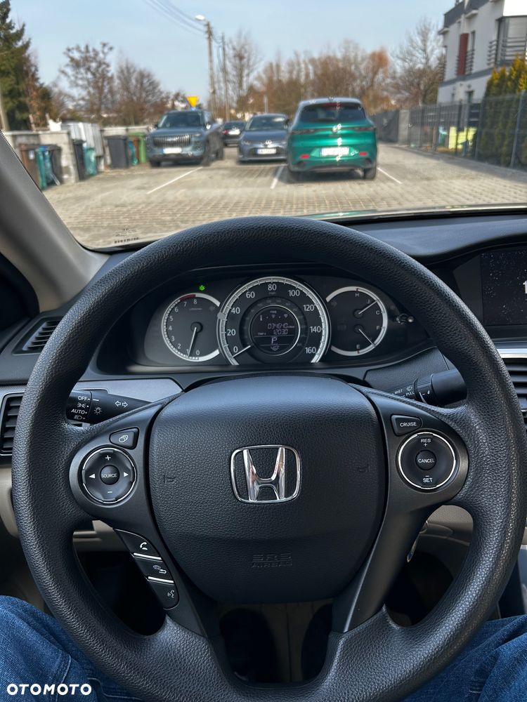 Honda Accord 2.4 LX - 15
