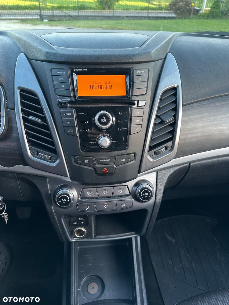 SsangYong/KGM Korando 2.0 e-XDi Quartz - 9