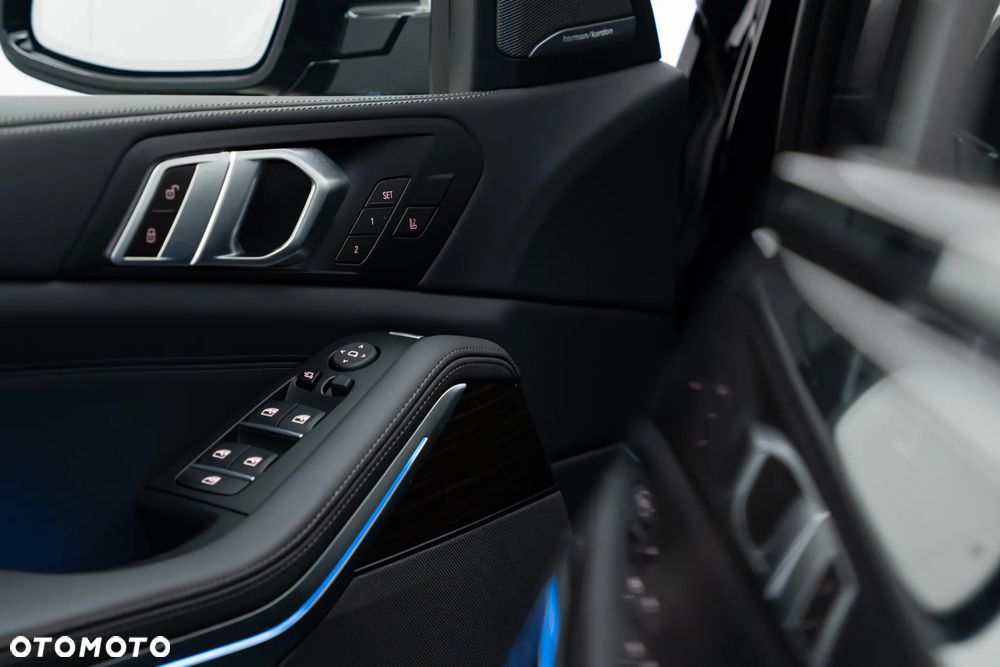 BMW X5 xDrive30d - 22