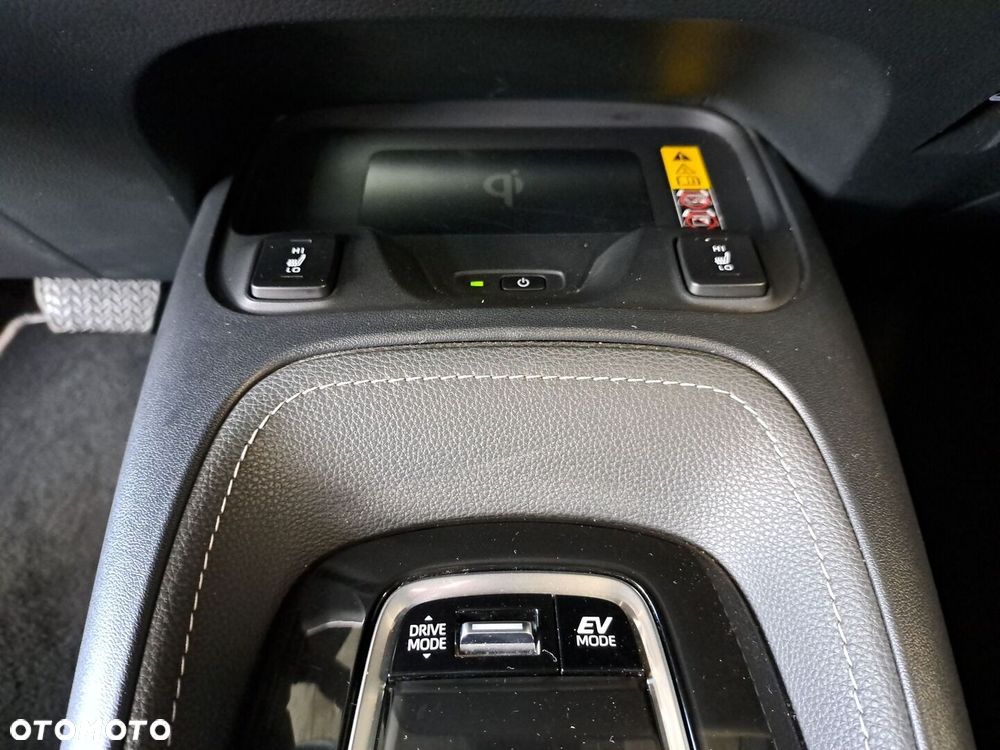 Toyota Corolla 1.8 Hybrid Style - 29