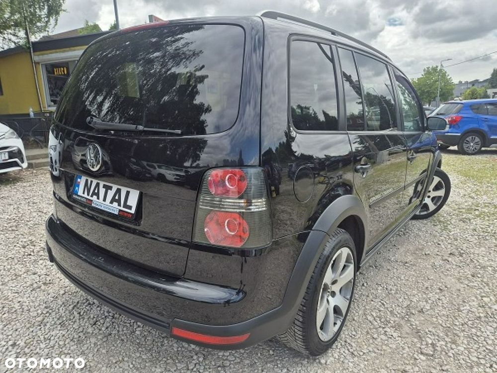 Volkswagen Touran 1.4 TSI Cross - 3