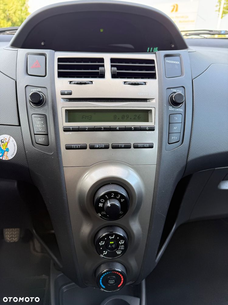 Toyota Yaris 1.33 VVT-i Cool - 22