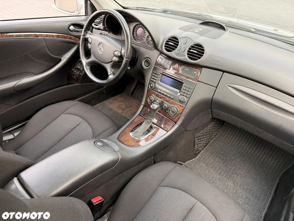 Mercedes-Benz CLK - 25