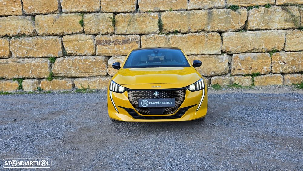 Peugeot e-208 GT - 5