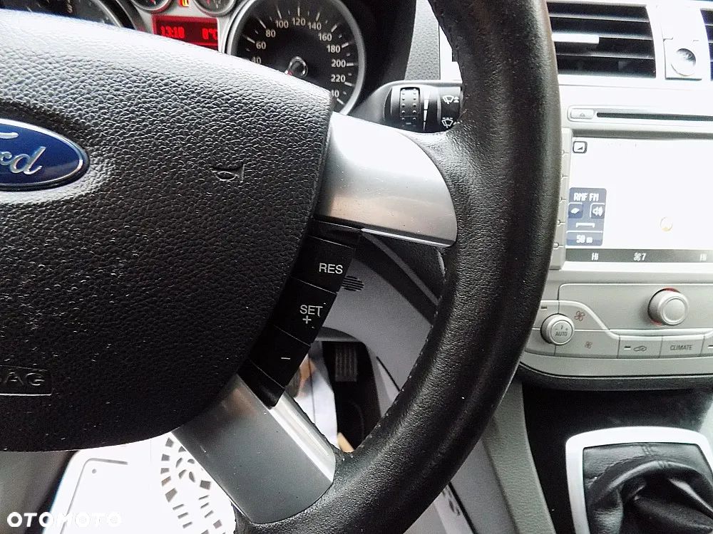Ford Kuga 2.0 TDCi Titanium S - 13