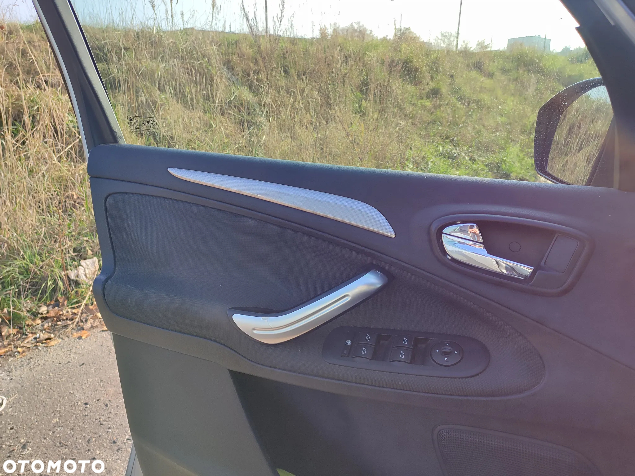 Ford Galaxy - 14