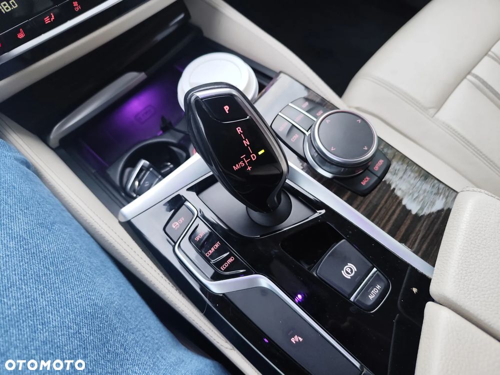 BMW Seria 5 520d Luxury Line - 20