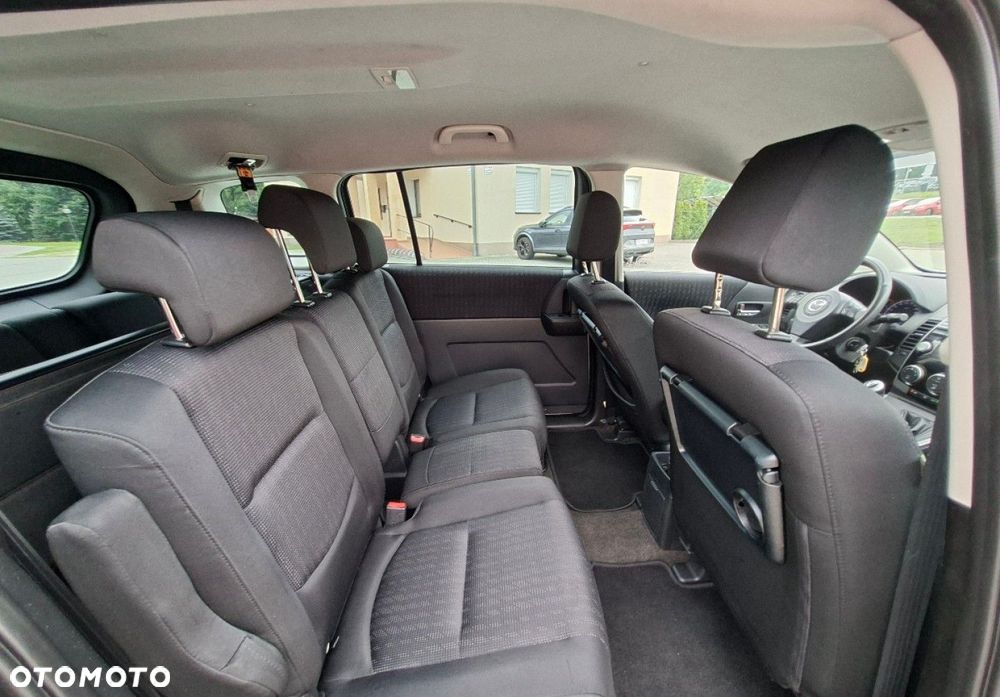 Mazda 5 - 17