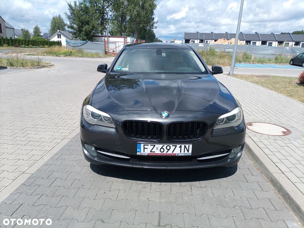 BMW Seria 5 525d - 10
