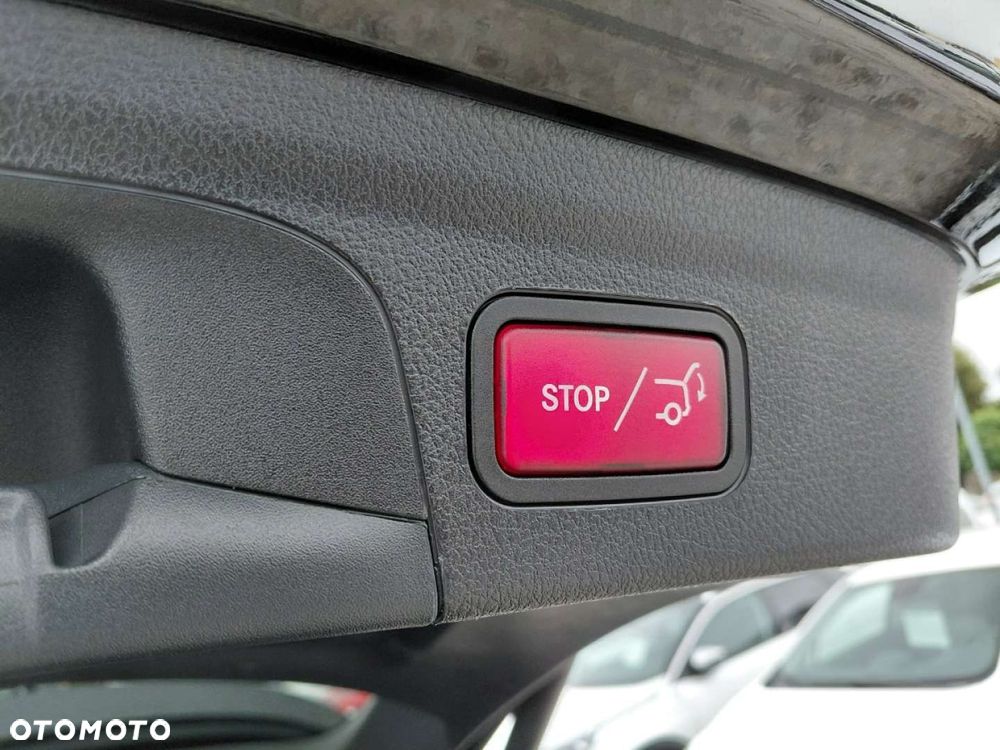 Mercedes-Benz GLE - 28