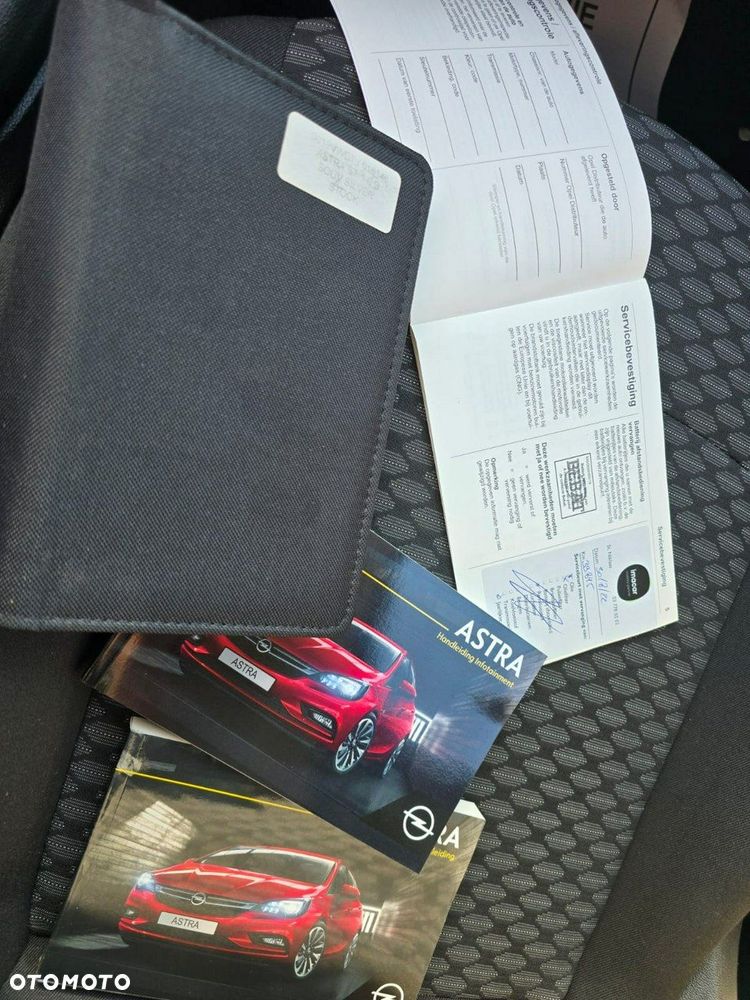 Opel Astra - 18