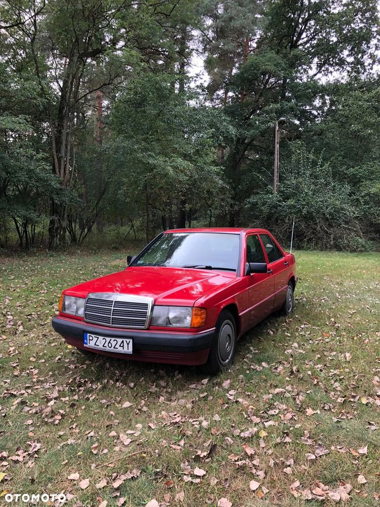 Mercedes-Benz W201 (190) - 2
